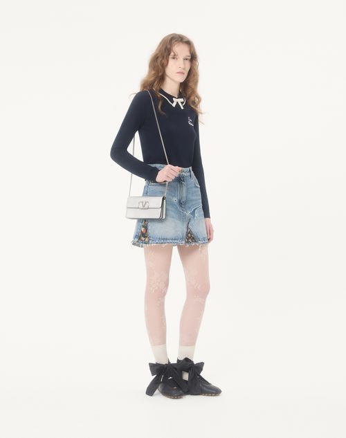 Valentino Garavani - Vlogo Signature Metallic Grainy Calfskin Wallet With Chain - Silver - Woman - Clutches